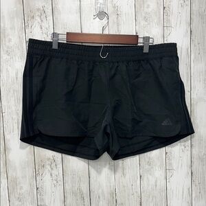 Adidas Pacer Short 3” inseam Stripe Heather Black Size XL NWT